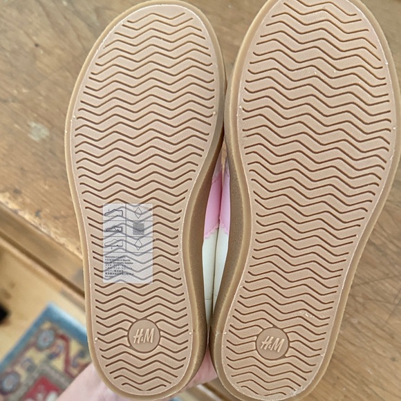 H&M Kids Cream and Pink Sneakers - Picture 3 of 3